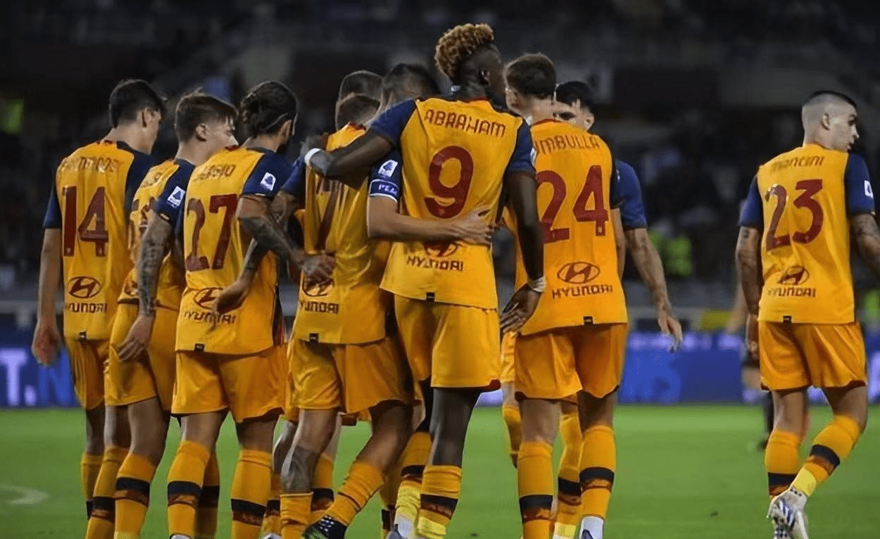 赛前法兰克福强势反弹菲尼克斯太阳冲刺阶段止住颓势，这操作让人直呼：罗马围绕欧冠再遭质疑